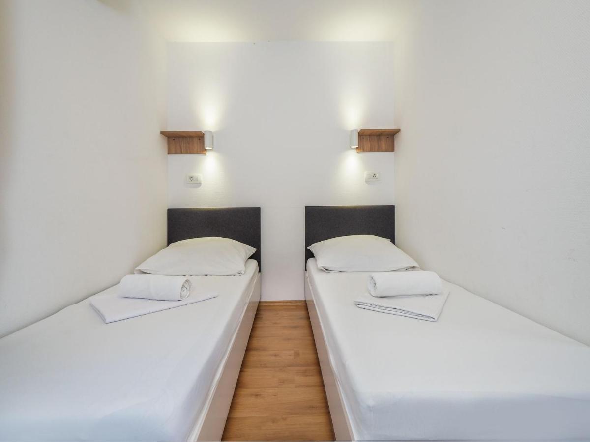 Mediteran Travel Mobile Homes Trogir - Ciovo Arbanija Exterior photo
